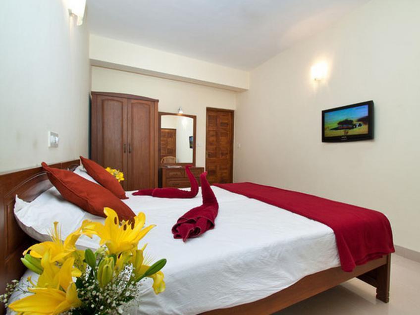 Sea Mist Beach Resort Candolim Exterior photo